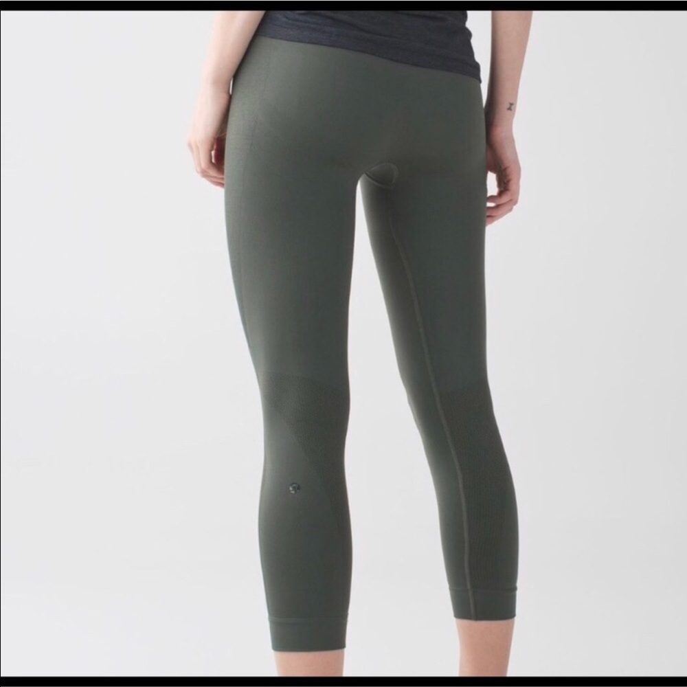 lululemon zone in tights 7/8 TRADING